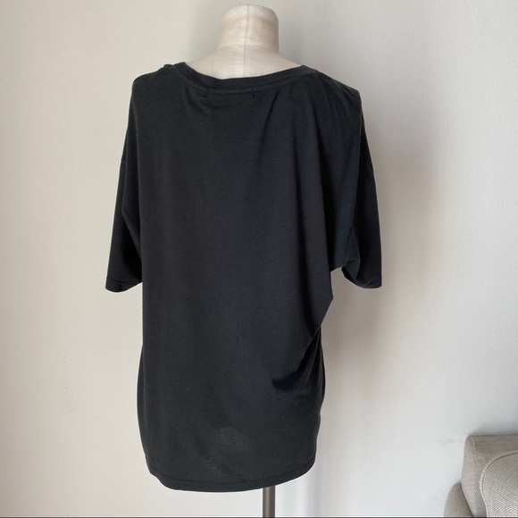 Daydreamer Metallica Skull Duel Boyfriend Top - Picture 8 of 8